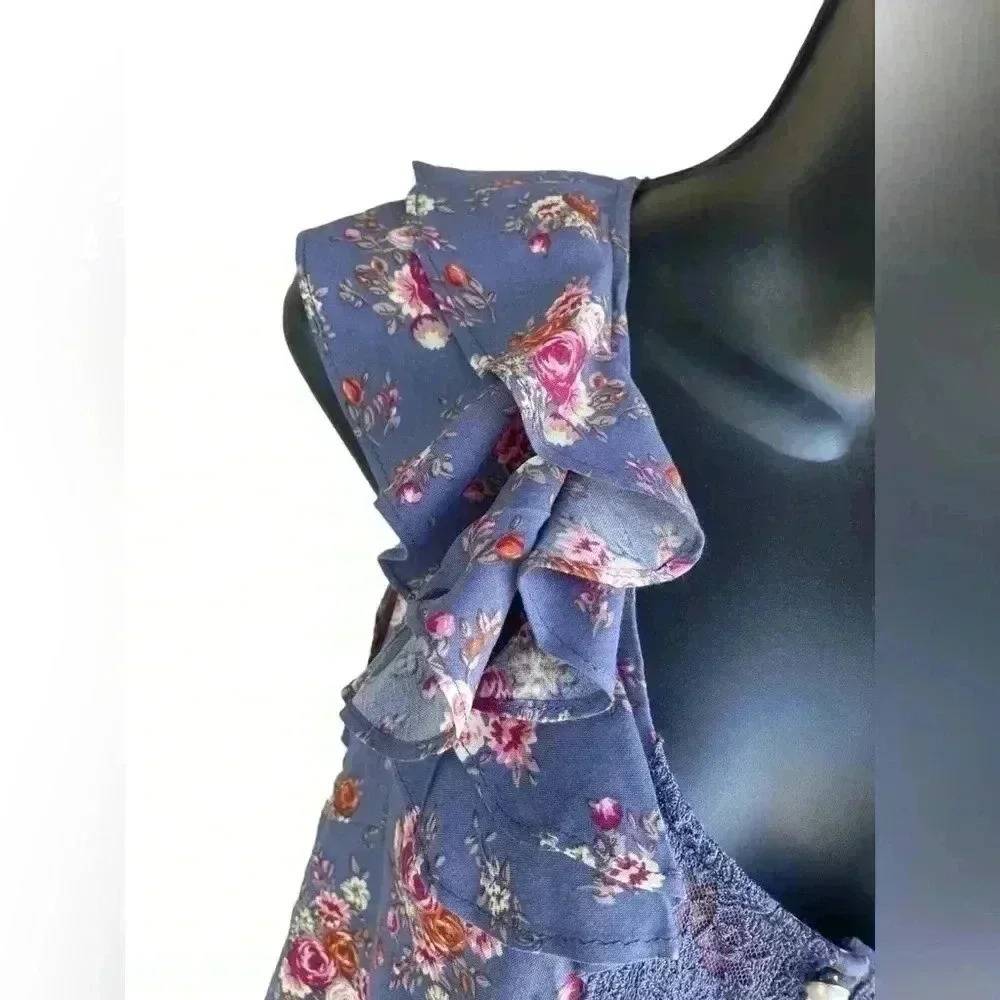 Double Zero women’s blue florar dress ruffle sleeves pearl buttons sz M pockets - Picture 3 of 9